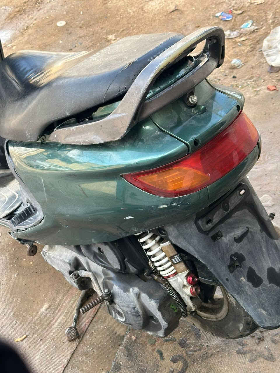 السلام عليكم دراجه للبيع نوع فراشة
الدراجه نضيفه كهربائيات كلها شغاله سلف شغال 450 وبيها مجال ***********
