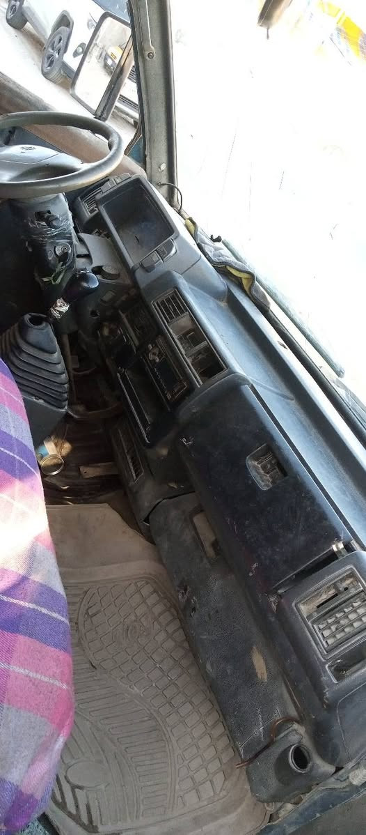 السلام عليكم كيا بسته الماني بغداد مكينه خيط بخار جدا بسيط تخم تاير شواصي نضاف صاحبها الشرعي يسوي وكاله السعر 20 وبيها مجال للاستفسار الاتصال علي الرقم 
***********
