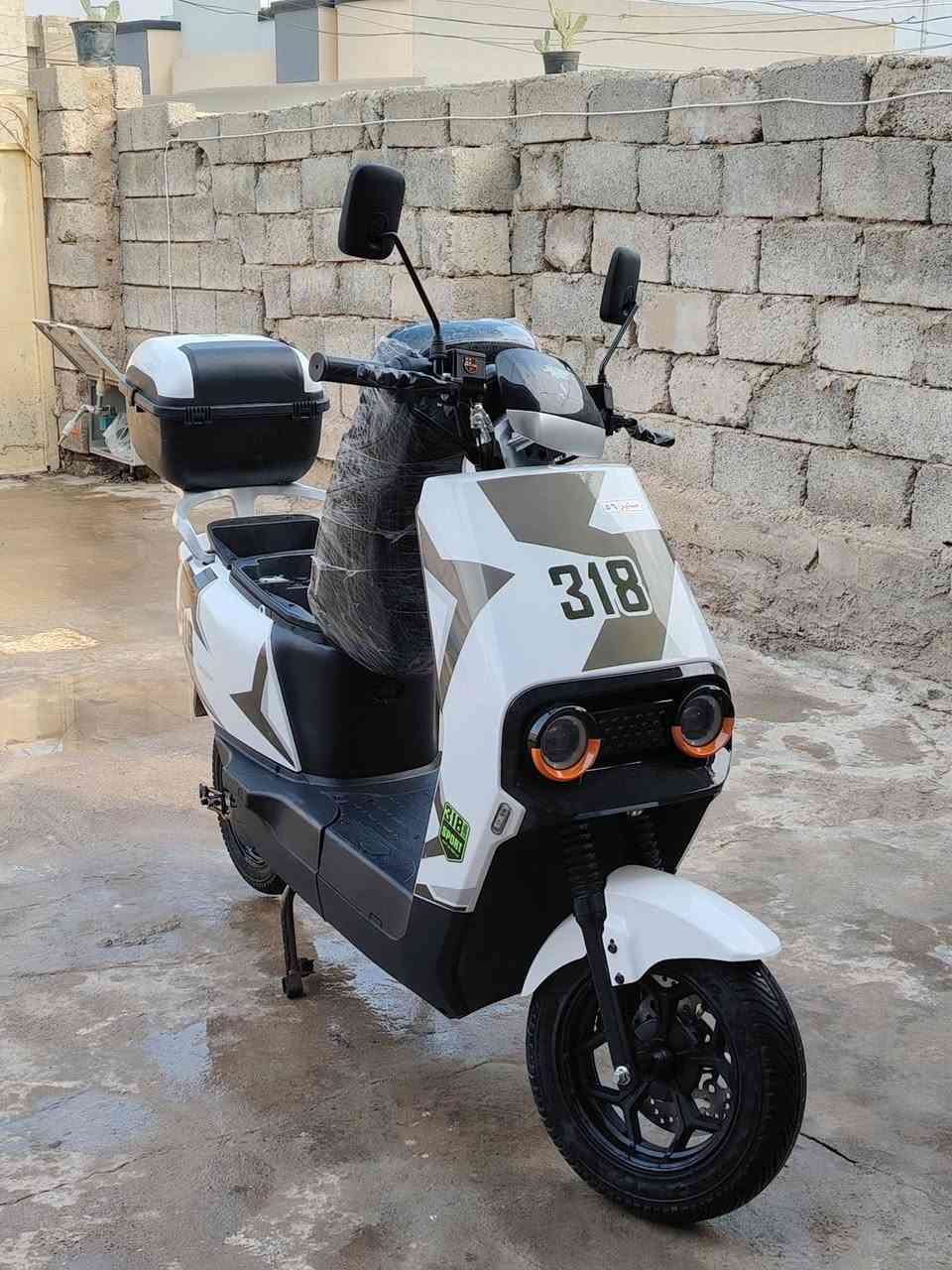 دراجة 318 للبيع
مواصفاتها معروفة اخو الجديد ماشي 1500k شرط من كلشي وين ما يعجبك افحصها شرط ما واصله مصلح  سعرها 700الف مكاني موصل رقمي *********** م.الوصل موجود وباسمي
