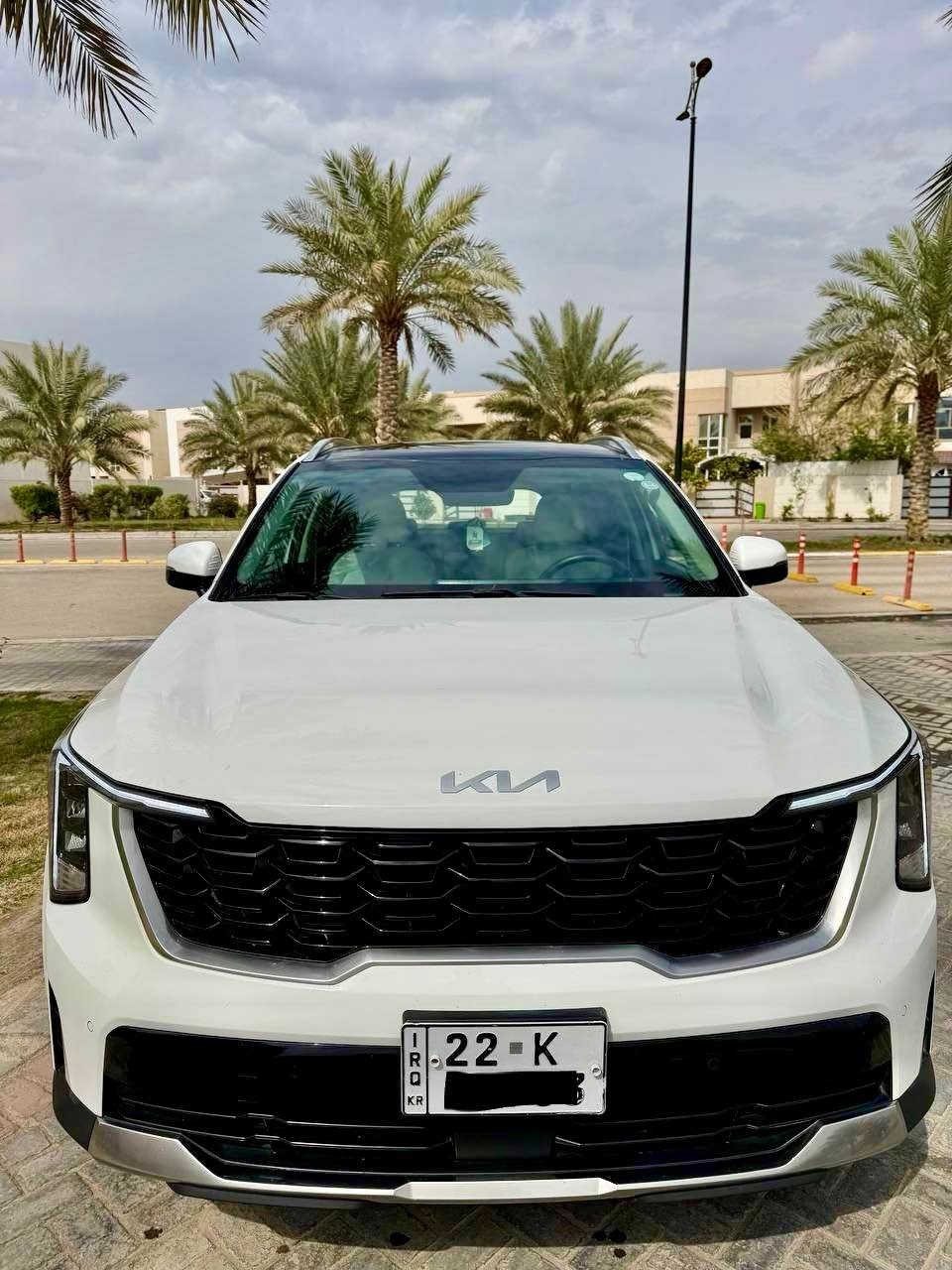 كيا سورنتو 2024 رقم اربيل انگليزي محرك 6 سلندر  فول مواصفات عدا الفور ويل ماشيه 50 الف مكفولة من ضربة وصبغ وتبديل بيه بيه بارد شبر فقط مكان السيارة كربلاء *********** كربلاء, العراق
