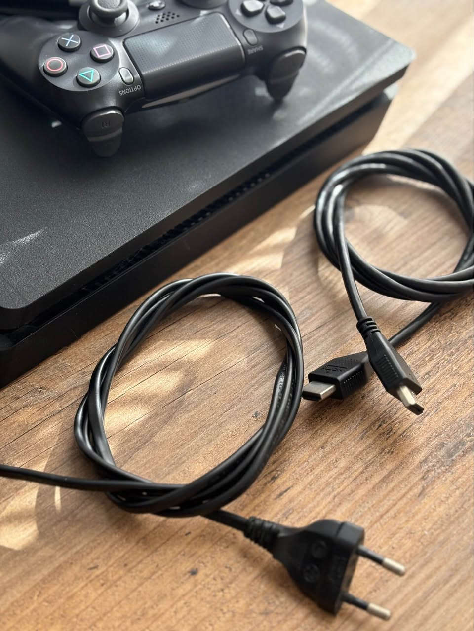 وفرنالكم جهاز خنفشاري

صاحبة مشتري و ضامه 

ويا جويستك عدد ثنين 

وكامل الملحقات HDMİ و كيبل الشحن و كيبل الكهرباء

وويا قرص GTA 5 و Pes 2017

سعر 300 و بيها شويه مجال بغداد, العراق


**إذا كنت صاحب هذا الإعلان وتريد حذفه لأي سبب، رجاءا أرسل رسالة إلى الدعم الفني**