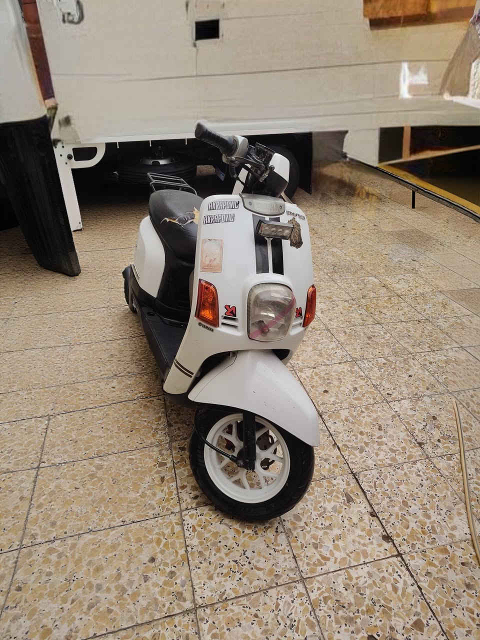 السلام عليكم بوليس للبيع كابريته دراجه حلوه مثل ماموضح بل صور تشتغل نكره سلف كهربائيات كلهة شغاله مابيهة اي نقص مكاني كربلاء حي القادسيه السعر 550 وبيهة مجال قليل للأستفسار *********** ول موشراي لا يعلق ولا يراسل رجاء
