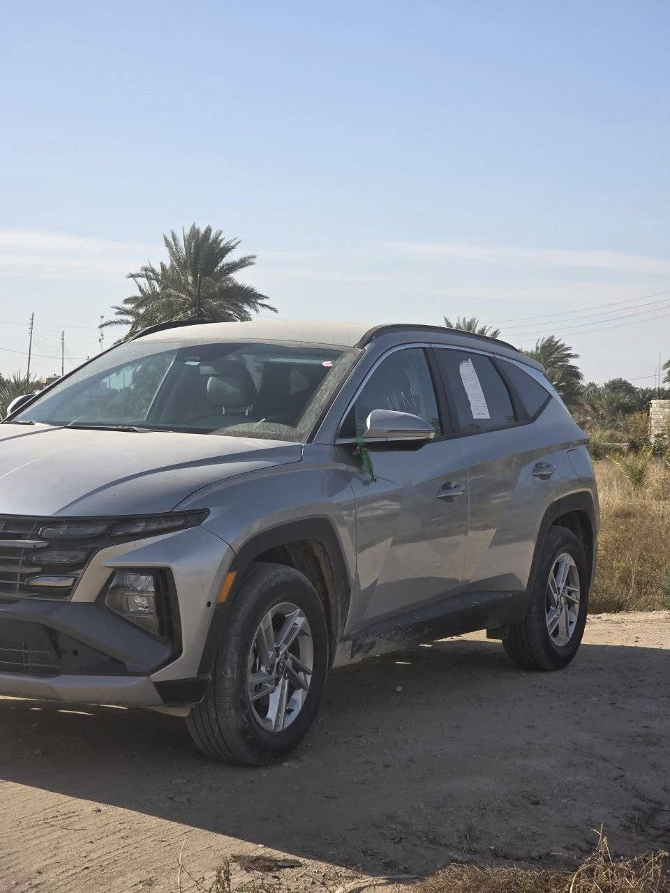 السلام عليكم
توسان موديل 25 دخول جديد بدون رقم 
السياره بحاله الوكاله جديده ماشيه 3000 فقط 
فئة SEL حادثه خشم البنيد صبغ وبدايه الجاملغ بارد الباقي كفاله عامه بدون تبديل بدون لغود وشواصي كفاله عامه 
مواصفات السياره شاشه متصله كار بلي تشغيل عن بعد تشغيل بصمه دخول ذكي ترحيب عند الاقتراب مودات قياده أشاير بالمري داخل ابيض واسودّ كراسي تدفئه كهرباء تبريد منفصل+قطعتين رادارات خلفيه جانبيه وامامي قياده ذاتيه 
 كير تعليك   دفع رباعي ذكي بعد بيه مواصفات السياره 
السياره جديده دخول جديد  وماشيه قليل كلش حلوه السياره وارد كندي 
مكاني بابل الحله ***********  
السعر 205 وبيها مجال للطيبين ماكو هيج سعر بيهج نظافه ومواصفات بالخير ع الياخذها
