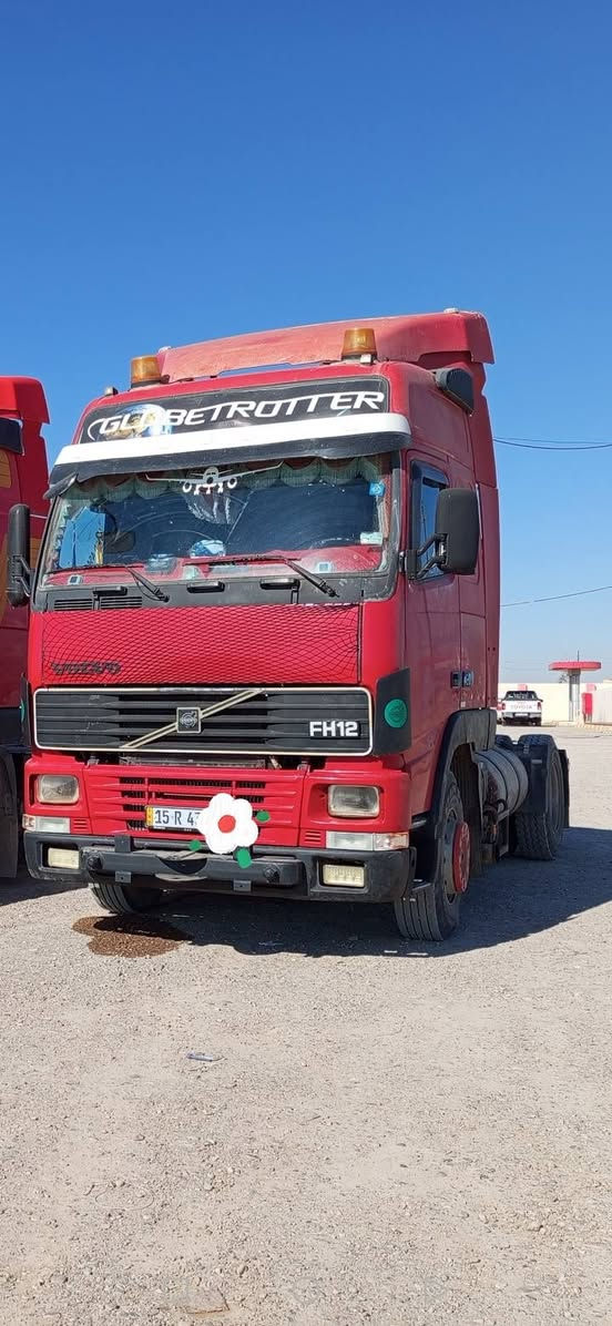 سلام عليكم فالفو للبيع موديل 1994
سياره كله شرط محرك كير شاصي قماره تخم تاير 
رابطه عربانه سنويه ل 2030.رقم انبار. مكلف بلنشر 
لاستفسار اتصال ***********
