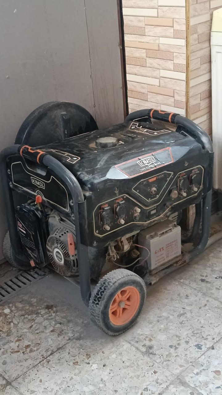 السلام عليكم عندي مولده للبيع بانزين تانكي ياخذ ٢٥ لتر ٧ ونص كيفي ٢٨ امبير ينطيك صافي ٢٥ امبير تجي ٤ مخارج كهرباء صارله فتره عايفها وبطاريه مالتها هابطه اخذتها ب٩٠٠ الف ورايدها ب٦٠٠ الف وبيها مجال حك جيه


**إذا كنت صاحب هذا الإعلان وتريد حذفه لأي سبب، رجاءا أرسل رسالة إلى الدعم الفني**