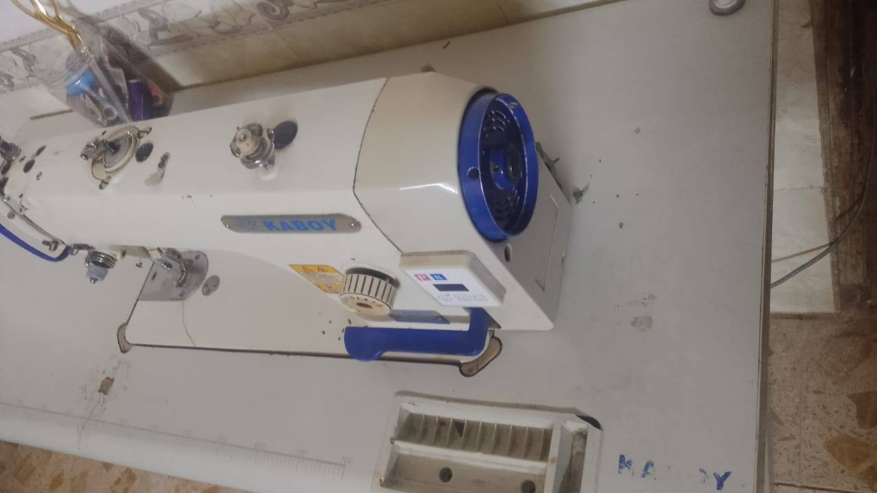 مكينة خياطة موديل كابوي نضيفه للبيع بسعر 250الف   رقم الموبايل ***********
