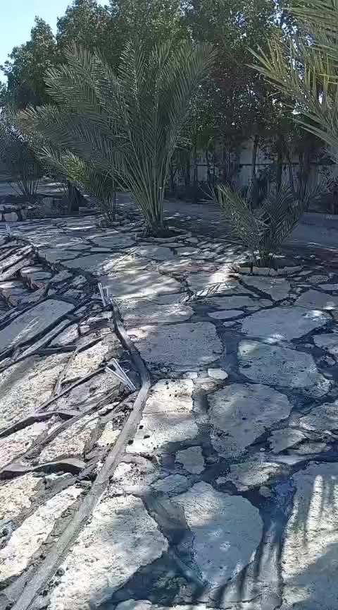 شغل حجر درجه اولى كرسته وعمل جميع التصاميم الحجريه اهلي حكومي تصل وتدلل ***********
