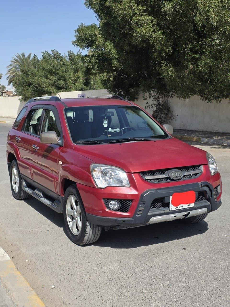 سبورتاج 2010 للبيع TLX أعلى فئة 
اللون أحمر و الداخل جلد اسود ، محرك دوش 2000 سي سي 4 سلندر ، كير و مكينة بلادية ، بيها فقط البنيد مرشوش بدون حادث و صبغ قليل فوق غطاء البنزين و باقي البدي صبغها البلادي ، تدفئة بالكشنات ، تحكم بالستيرن ، تدفئة و تبريد شغال بشكل ممتاز ، ماشية 183 الف حقيقي ، اللوحات رقم بغداد ، و السنوية بأسمي تحويل مباشر ثاني يوم ، سعر السيارة ( 105 ) و بيها مجال للشراي 

للاستفسار: الاتصال على الرقم ( *********** ) بيه واتساب
