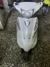 هدرس للبيع ياباني الدراجه جديده وحلوه الكهربايات كلهى شغاله بس بيهى خي...