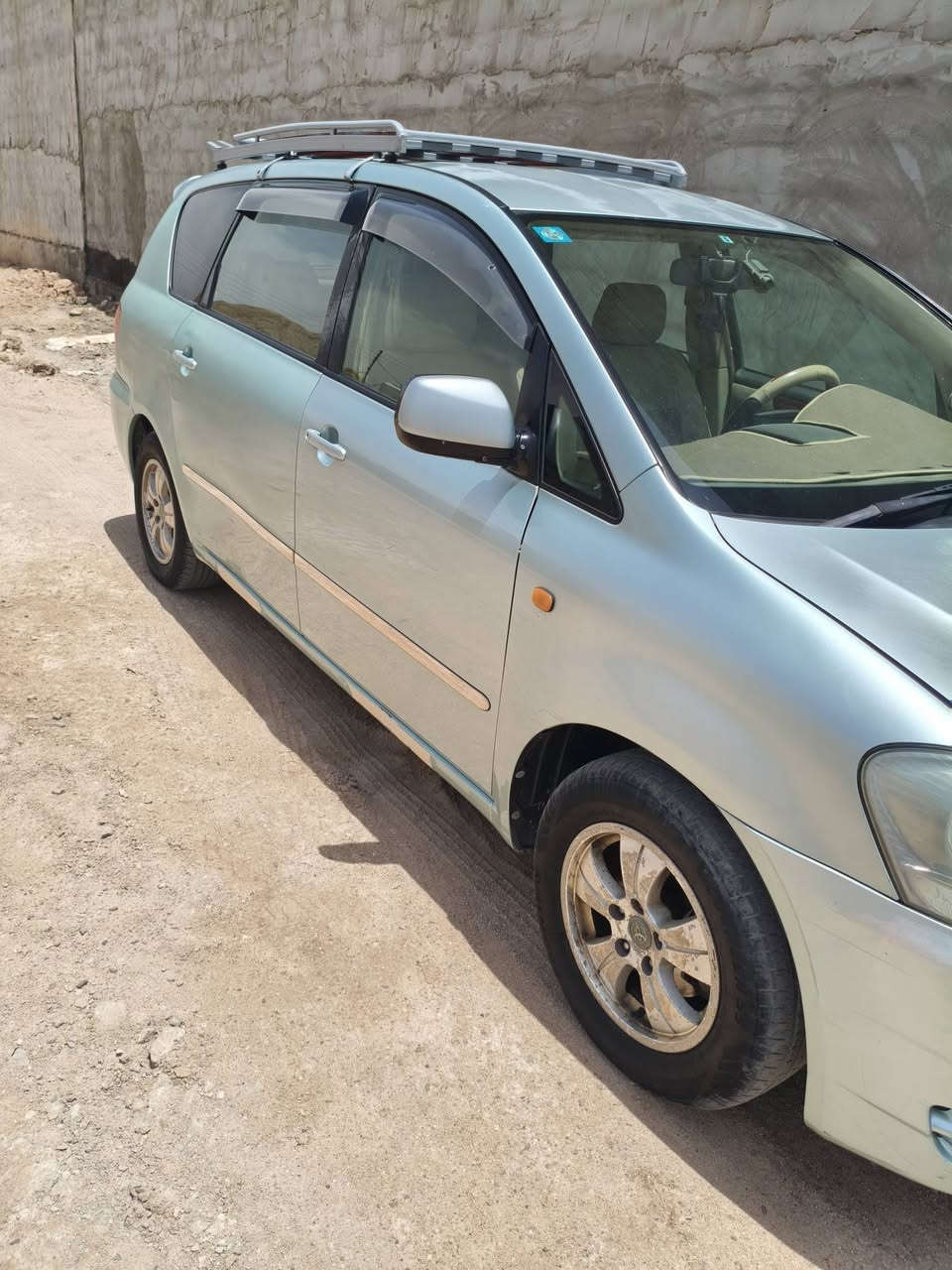 أبصم للبيع موديل 2000سيارة جاهزة محرك كيرحدادة تبريدتخم تأير سيارة بأسمي تحويل  بس بيها جرادهواي سعرها100؟للاستفسارأتصل ***********
