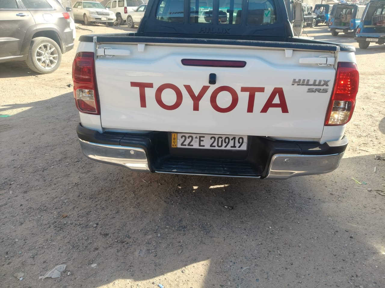 سلام عليكم بيكم فلاونزه موديل 2022 رقم أربيل باسمي شخصياً السياره كفاله عامه  ماعدا طكه بصيطه في البنيد والباقي كفاله تخم تاير حداديه تبريد ثلج السياره فول مواصفات السعر 260 وبيها مجال قليل العنوان البصره الزبير  الاستفسار***********او ***********
