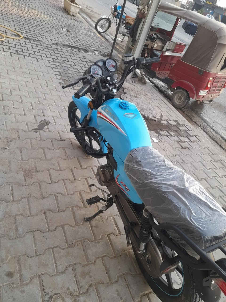 السلام عليكم دراجه شاينك للبيع موديل 23نضيفه الناعمه مابيها اي نقص كامله من كلشي امرقمه سنويه السعر مليون و200وبيها مجال حك جيه ***********
