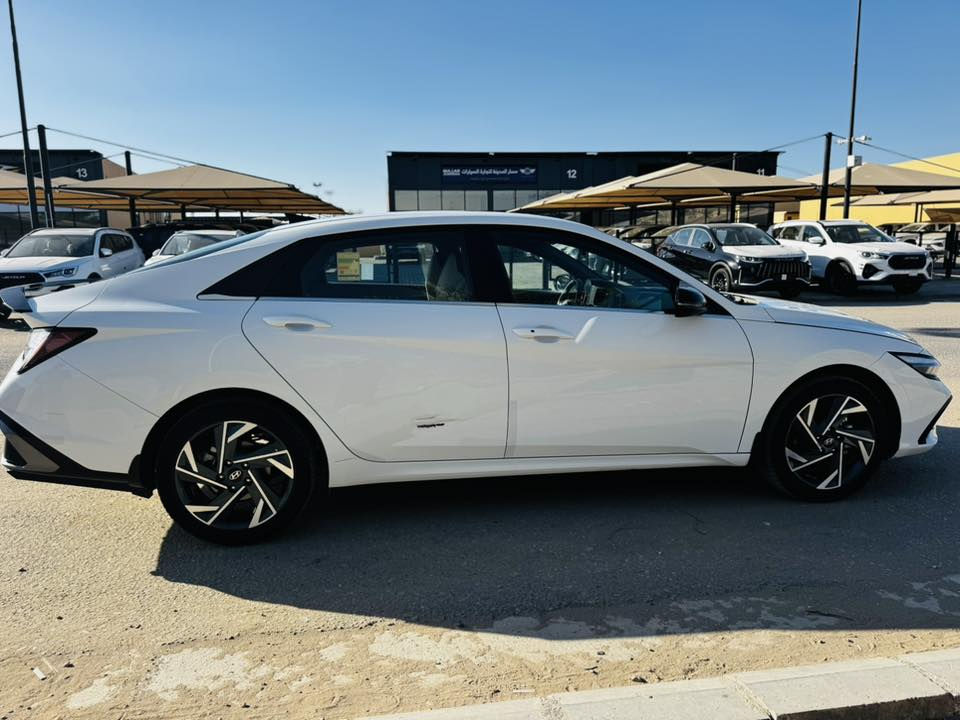 النترا 2024 خليجي كوري اصلي
محرك 2000 

فول 1/1

رقم بغداد 

ماشية 45 الف 

كفاله عامة عدى طخه بالباب واضحه بالتصوير 

السعر 179  $ بيها مجال حگ الجيه

السيارة شركة استقطاع مباشر بضمان 

***********

مكانها كربلاء.
