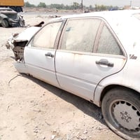 ادوات مرسيدس للبيع مع منظومه غاز 07722821011