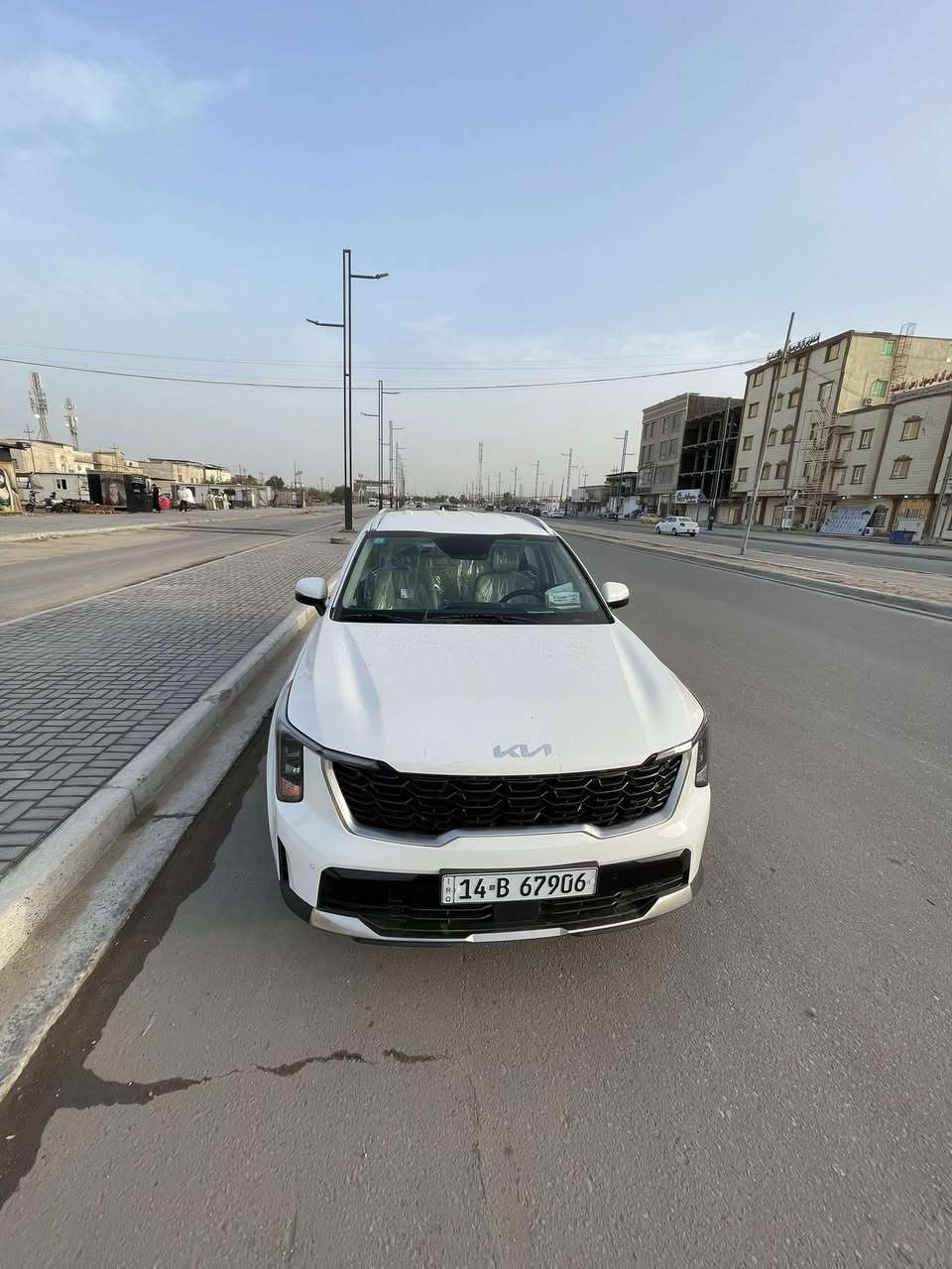 سورينتو2025 خليجي
المحرك: 4 سلندر 2.5 لتر 
ماشية8الاف  
ناقل الحركة: أوتوماتيك 6  سرعاتداتا شو
أمامية LED بالكامل
حساسات أمامية + خلفية
مرايا جانبية كهربائية مع إشارات
دخول ذكي وتشغيل بصمة
اوتو هولد 
تحكمات ستيرن 
صندوق كهرباء 
بدون فتحة سقف 
المقاعد كهربائية
تكييف ثلاث قطع 
شاشة وسطية
شاشة عدادات رقمية 12.3 
نظام صوت 6 سماعات
شاحن لاسلكي
إضاءة داخلية Ambient Light
6 وسائد هوائية
مانع انزلاق ABS + ESP
مثبت سرعة 
نظام النقطة العمياء
كاميرا خلفية 
7 ركاب (3 صفوف
رقم بصره باسمي تحويل ثاني يوم 
الاستفسار:***********
