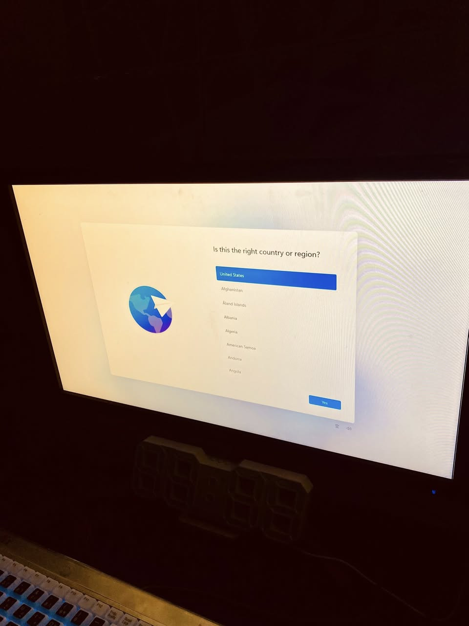 السلام عليكم
تجمعية العاب قويه بسعر مناسب تشغلك كل الالعاب وتفيد تصاميم وبثوث 

GPU RTX 2060 SUPER 2FAN ARGB 
نظافة الكارت 100% مثل ماتشوفون بالصوره نظيف 
CPU RYZRN 5 3600X 6CORES 12 THREADS 
MOTHERBOARD MSI B550M BAZOOKA
اربع سلوت رامات ومنفذين M.2 
RAM CORSAIR 8X2 16GB 3200HZ RGB 
STORAGE M.2 256GB 
HHD 2000GB ثنين تيرا 
POWER SYPPLY THRMAL TAKE 600W+80 RGB 
CAES COOLER MASTER 5 FAN ARGB BLACK 

شباب الكيس نظيف وكله براندت حلوه 
سعره الكيس بحده 600 الف فقط ✅
مكاني بغداد الدوره✅ 
يوجد توصيل ✅

شاشه ايسر 

Monitor ACER 
165 HZ 
24INCH 
1 MS 

سعره 150 الف فقط ✅


**إذا كنت صاحب هذا الإعلان وتريد حذفه لأي سبب، رجاءا أرسل رسالة إلى الدعم الفني**