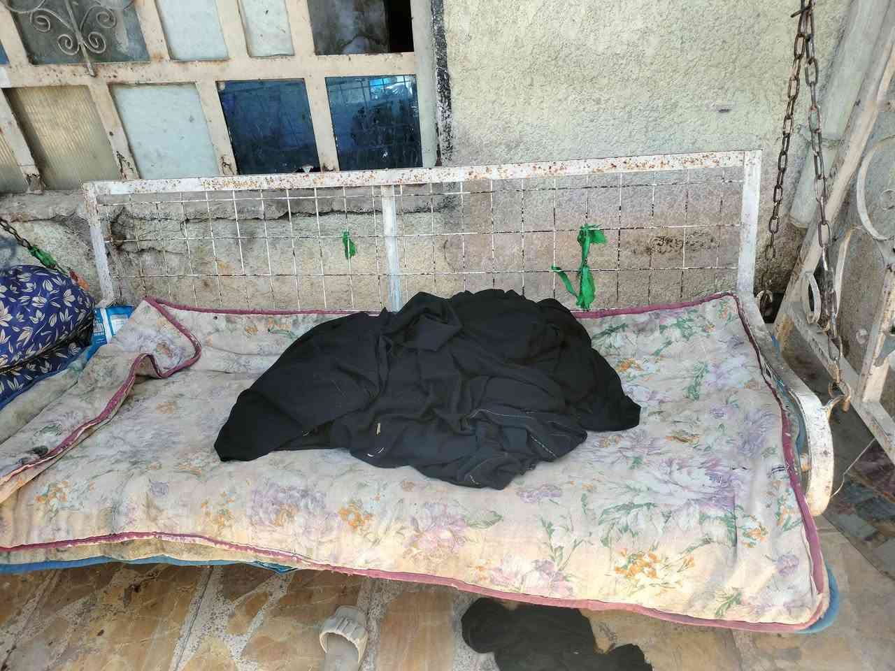 سلام عليكم 
طباخ 
كاونتر 
مرجوحه 
شلعه وحده للبيع قيم وأخذ 
مكاني بغداد بلديات 
رقم الهاتف ***********
