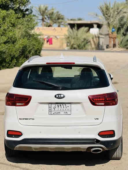 السلام عليكم 
سورنتو 2020 وارد خليجي 
رقم بغداد محرك 6 سلندر 3600 ممتاز 
7راكب 
فول مواصفات الاخير ما عدا البانوراما
 بصمه تشغيل عن بعد كاميرا خلفيه كشنات كهرباء جنطه شفط كهرباء ثلاث قطع تبريد 
شاير بالمري مري شفط اشاره ترحيب بلبيبان
لايت ثلجي 
حداديه وكير جديد وممتاز سياره حلوه جاهـزه منقصه شي
ماشيه 58
ضررها تجيه خفيفه بدون شواصي وبدون ضربه عابره ومصبوغه عام اثر تطبيق الون 
سعرها 185
 الاستفسار على هذا الرقم //‭0783 571 8631‬
