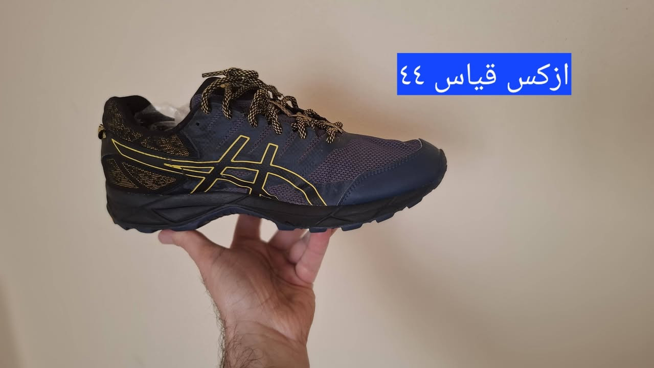 قطع كلها وكالة امربكية 
احذية طبية ورياضية خفيفة ونظافة ١٠٠ بالمئة👟👟👟👟
للتواصل معنا عبرة الصفخة 
او على الوتساب على الارقام 
اسيا ***********
كورك ***********
يوجد توصيل جميع المحافظات 🚛🚛🚛
