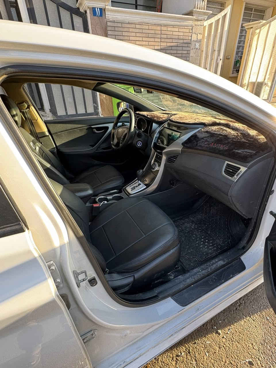 النترا خليجي ٢٠١٢  بغداد مشروع وطني محرك ١٨٠٠ دوش استلام الشركه العامه ماشيه ١٥٨ الف عليها ادامه شامله 
صدر امامي خلفي مبدل كامل
راديتر مي راديتر تبريد جديد 
باتري جديد كير مفتوح 
شاشه اندرويد 
بصمة و تشغيل عن بعد و كارت تشغيل 
نظام ترحيب و نظام سيكورتي 
تحكمات ستيرن كامله و كروس مثبت سرعه
سستم LED 360 و ارضيات 
كشنات جلد 
داخل اسود بالكامل 
عليها لحايه و سبايدر
ويل ١٦ كروم بلادي 
لايت زينون
بيها طخه بالباب عكس السايق  
السياره نظيفه و مصروف عليها و مال جناي ياخذها يدعيلي عليها كامله مناقصها شي عارضها ب 110$ بيها شي بسيط 
***********
