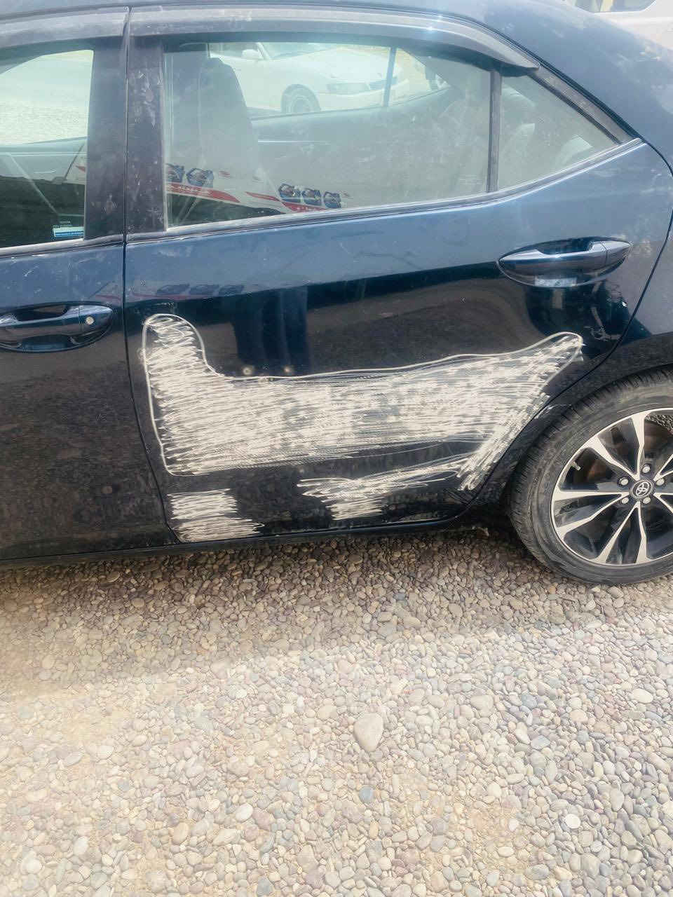 كورلا 19 le جاملق امامي مبدل  وباب خلف سائق صبغ يمي 
للبيع او مراوس حسب القناعة بأقل سعر 
ماشي88 الف ميل


**إذا كنت صاحب هذا الإعلان وتريد حذفه لأي سبب، رجاءا أرسل رسالة إلى الدعم الفني**