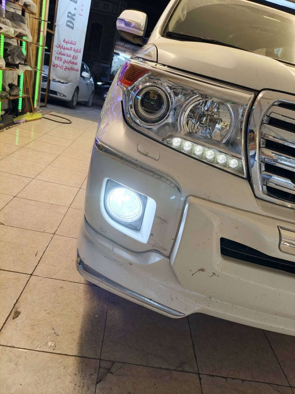 لاندكروز.. 2013
 تم معالجة ضعف الايت.. ومشكلة  المحولات والزنون الي تحتاج بين فترة وفترة صيانة.. 
تم استبدال عدسات   بعدسات الجيل الجديد  LED.. ماتركس
مع استبدال جام الايت.. مع ربط مصابيح للخط العالي LED. 
مع استبدال  مصابيح البلوجكترات.. 
 
الغزالية شارع اسواق الزاوية... مركز دكتور لايت
***********
***********
