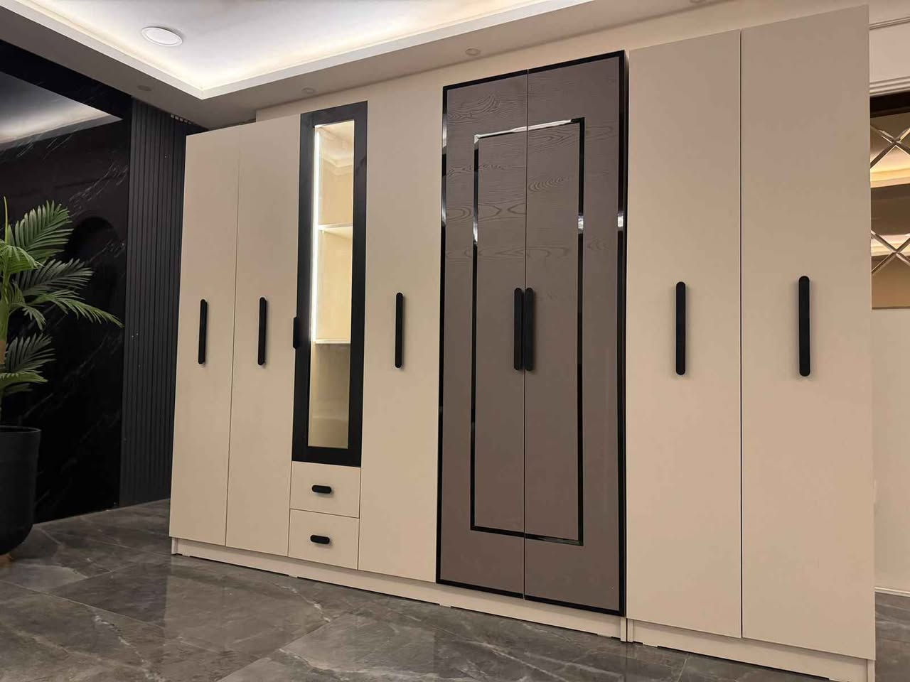 *موديل    كايا برو      المودرن*

*7 قطع*.    *كنتور مع الملحق 3م*

 برغي وچوي حديد*
  
*سرير مخزن جك*
الأصلي *

السعر 900
#غرف_نوم #تركي#غرف_نوم_تركية_باسعار_تنافسية بغداد, العراق


**إذا كنت صاحب هذا الإعلان وتريد حذفه لأي سبب، رجاءا أرسل رسالة إلى الدعم الفني**