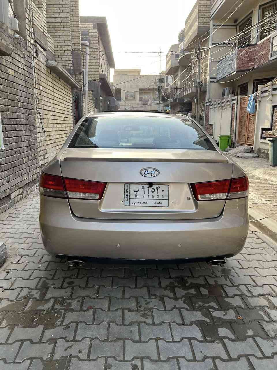 السلام عليكم
سوناتا وارد كوري حادثها جاملغ وبنيد موديل 2006
محرك 3300
كير محرك خير من الله 
غرفه شوف عينك 
فول موصفات 
السياره بيها حزام بدون دواخل 
شاصي لغود تكم مكفولات 
العنوان بغداد الشعله 
السعر 90 بي مجال 
الاستفسار ***********
