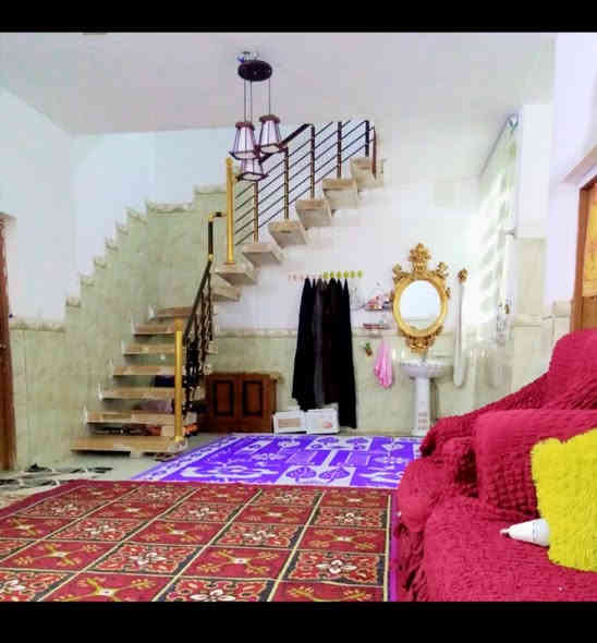 بيت مساحه 180 متر 
طابو ملك صرف 
طابقين. 

وسعره. ب140 مليون وبي مجال 
3 غرف نوم. 
والغرفه الرابعه  ماكامله . 
واستقبال 
وصاله كبيره 
ومطبخ 
وخدمات 
وكراج سياره 

منطقه الانتصار مقابيل مستشفى حماد شهاب قبل مرور الحسينيه 

مكتب الموسوي للعقار 
التصنيع بدايه شارع 25

***********
