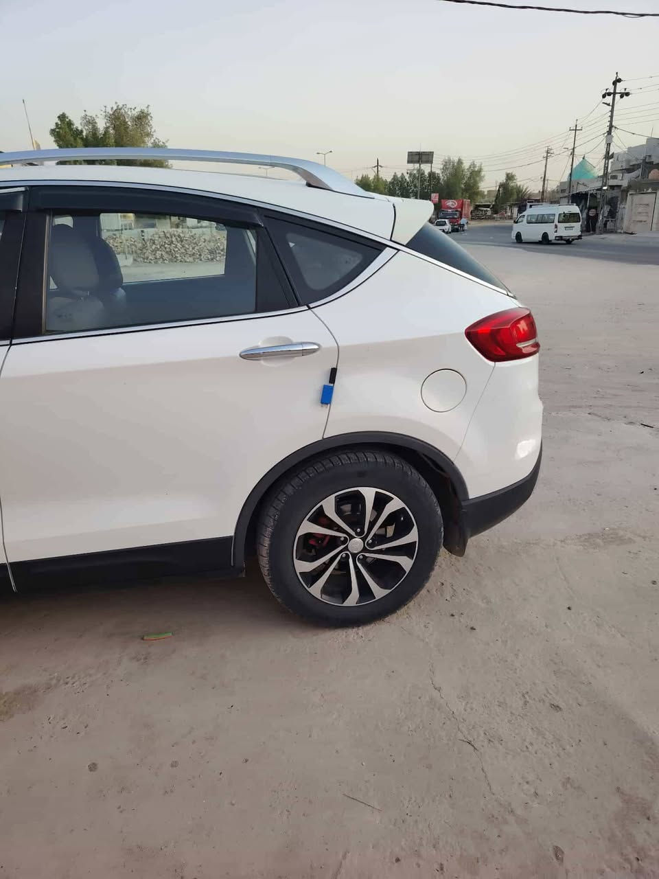 سلام عليكم 
مطلوب يوكن من 2007  بترة اريدها نظيفه رجاء
مراوس بسياره ويه فرق
نوع السياره
فاو بستون 2018 رقم بغداد مكفوله
***********
