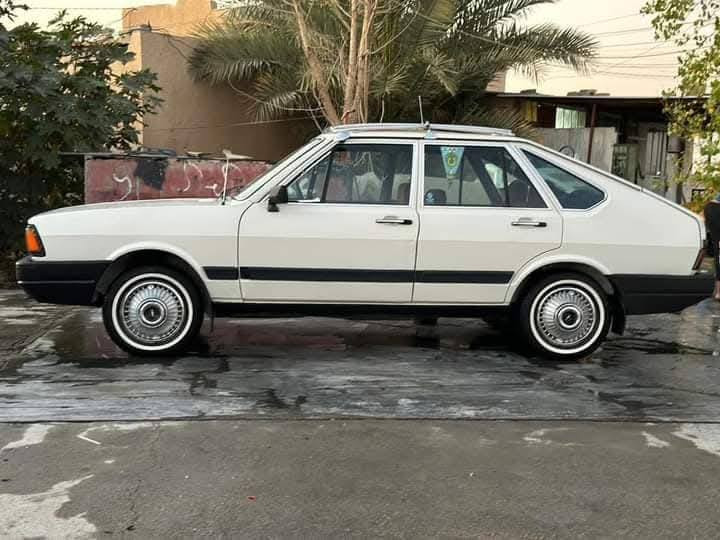 سلام عليكم  برازيلي موديل 1985رقم بغداد نكليزي بسمنه سياره ستلام شركه علا وضع البلاد سياره كير محرك بلاديه 4نمر محرك بلادي 1600 سياره بدون صبغ حته تبريد شغال بدون ضربه سياره جانت متروكه لحت 2018 عليهه ادامه كامله سياره ترايك وين متريد خير من الله سعر 60 وبيه مجال خوان كلشي اكو بلسوك حته ب20ورقه اي تفاصيل تريد قبل لاتجي وتتعنه فتح كامره وشوف بعينك واني خادم الك وذاكو مراوس حسبالقناعه موجود وتساب  وتصال ***********
