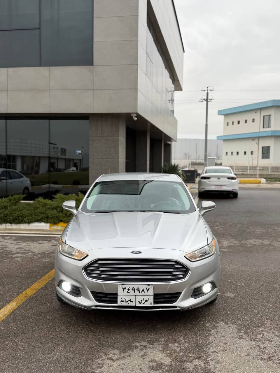 فۆرد فیوژن 2013  SE کلین بێ بۆیاخ بێ گۆڕاو  2-3 ساردی بچوکی هەیە مەکینە 2.5 ،مەکینەی نەکراوەتەوە ،برێک بەسمە، کوشن کارەبای ،حاسە ، کامێرا، لایت عەدەسە ،کۆدی دەرگا ، شاشەی ئەسڵی بۆ دانراوە .
سەیارەکە تازە کامل سێرفس کراوە هیچ مەسرەفی تێدا نیە . سەنەوی تا 2027 تازەیە .
تایە و ویلی تازەی لەسەرە  هیچ نوقسانیەکی تێدا نیە . وەکالەتی بە ناوی خۆمەوەیە .
112/ مجال
لە سلێمانیم /*********** السليمانية, العراق
