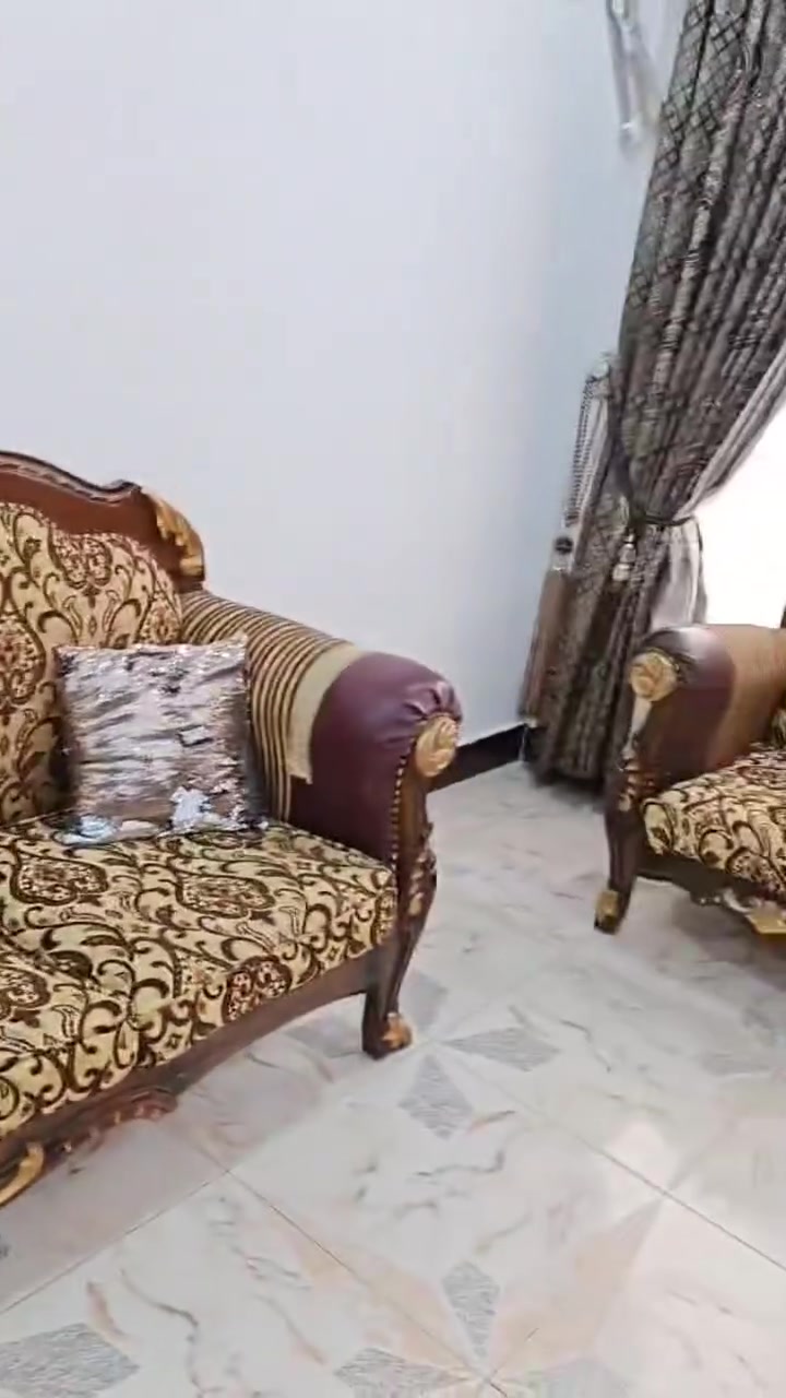 السلام عليكم
طخم حطاطة للبيع سعر750وبي مجال(***********)

***********

