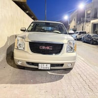 للبيع جي ام سي موديل 2009بدون رقم السعر شده وبيها مجال (07723898229)