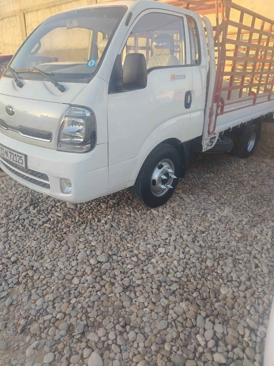 كيا فحل م ٢٠ سياره جاهزه من كلشي قضاء الصويره ت ***********
