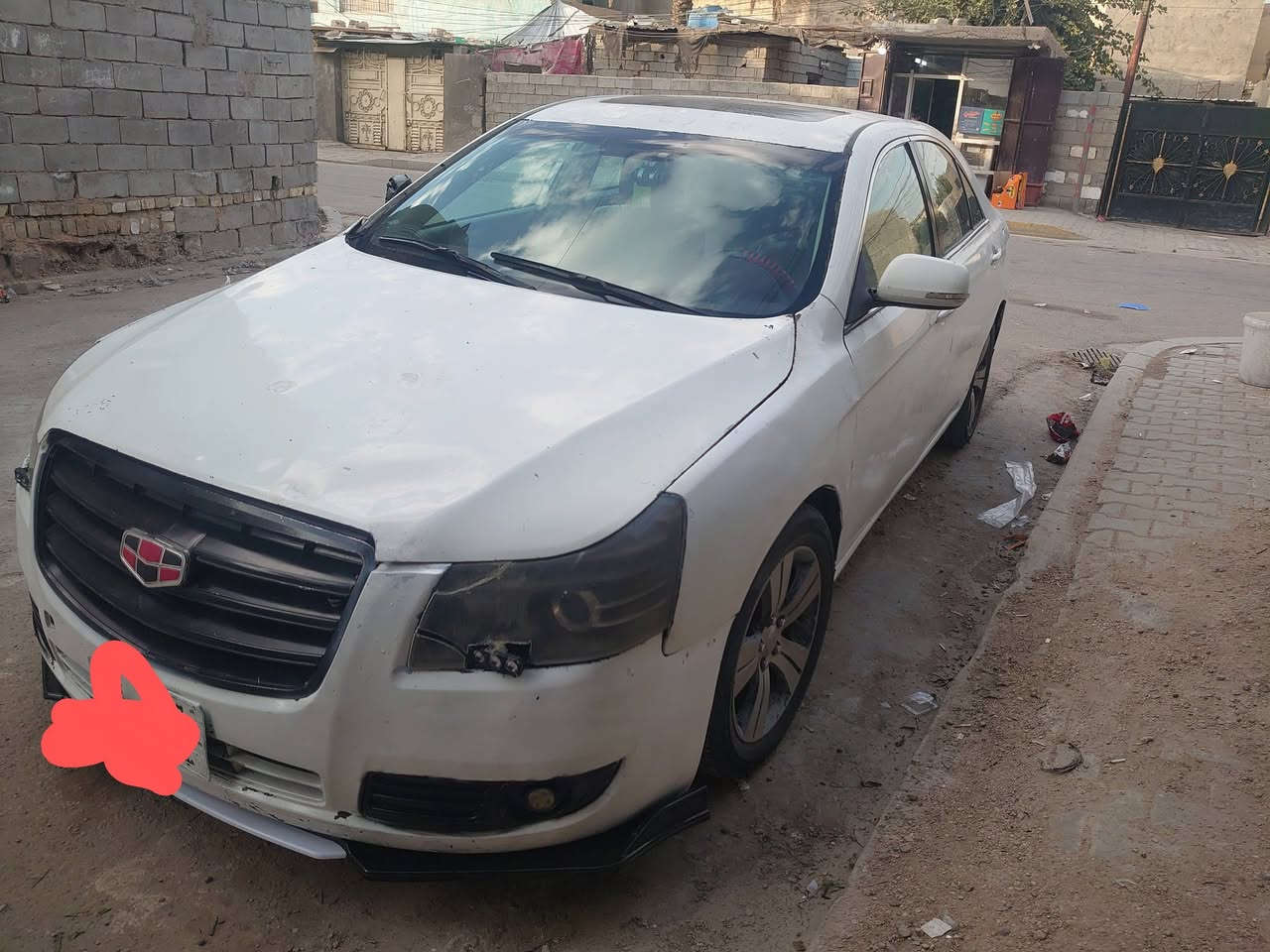 السلام عليكم أم گراند الحجم الكبير  s8///2813مكينه وكير شرط سياره بلاديه بس الجاملاقات الاماميه تعبانه وبيهه خياسات بالدوسات قليله رقم مشروع وطني رعيهه يمي جيراني محرك 2400 السعر 35او مراوس حسب القناعه ***********
