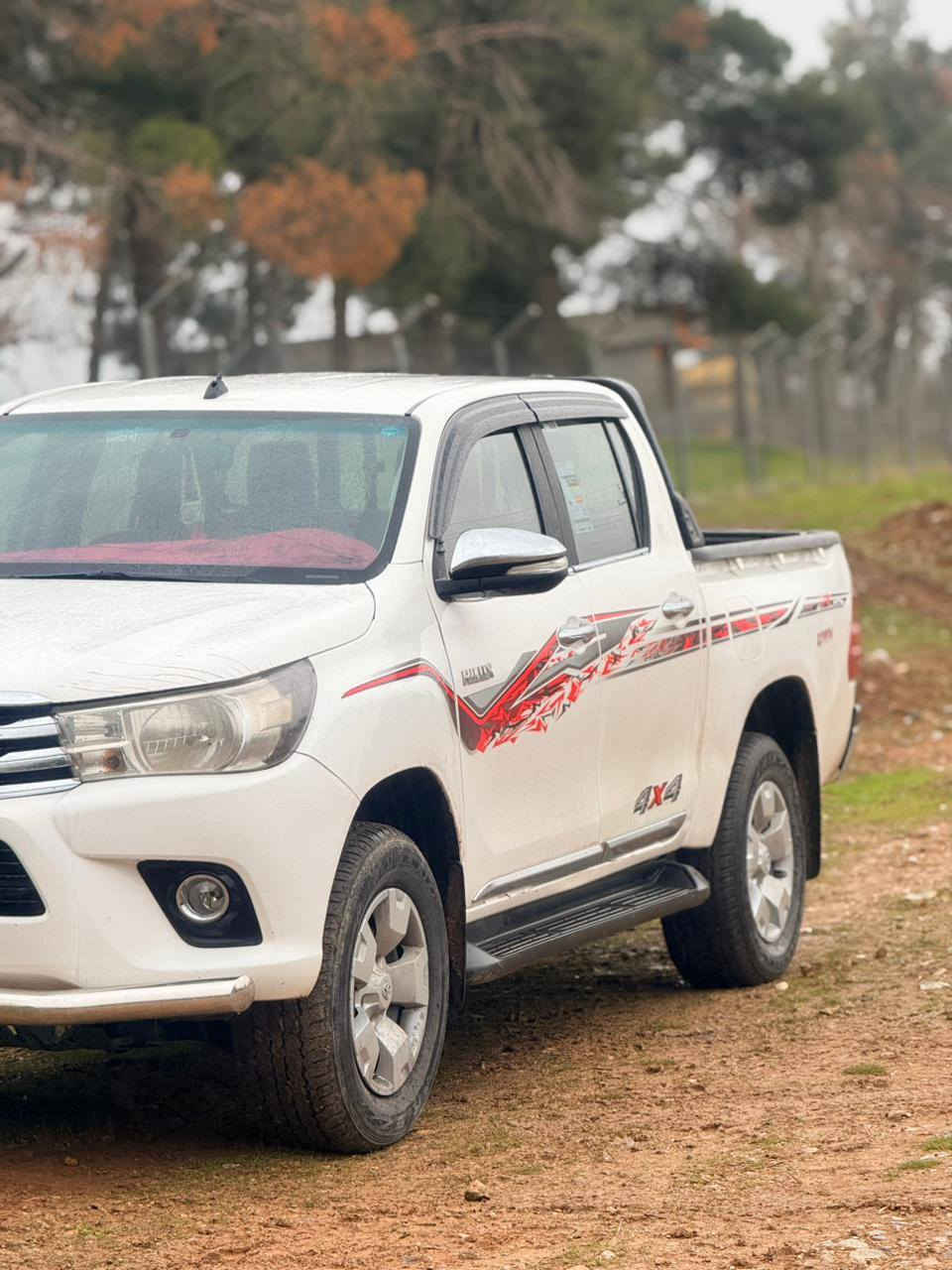 مەرزیە مۆدێل 2016 
سەنەوی بەسەرچوە
گێڕوو مەکینەو عەکسل بەشەرت نەکراوەتۆ
کامل پاچە ڕەش
نرخ 195 گەڵاو مەعامەله
ناونیشان سەیدسادق
سەیارەکە هی من نیە ئەوە ڕەقەمی خاوەنی
***********  *********** بنجوين, السليمانية
