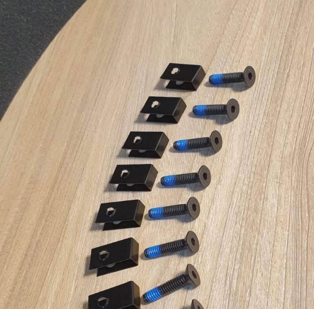 سلام عليكم كباتن يتوفر قطع غيار الاجهزه لايف فتنس من قايش فورميكا بنسب السعار يوجد صيانه ادامه أصحاب الجم توصيل داخل بغداد مجاني ضمان مده سنه


**إذا كنت صاحب هذا الإعلان وتريد حذفه لأي سبب، رجاءا أرسل رسالة إلى الدعم الفني**