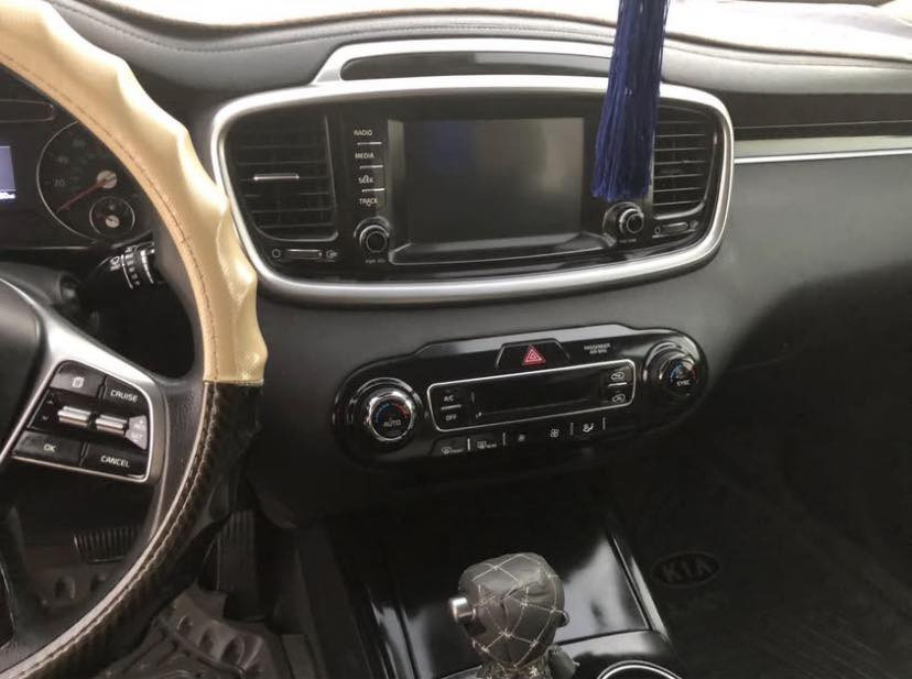 سلام عليكم اخوان 
 سورنتو امريكي 2019  
سويج مو بصمه 
قطعتين تبريد 
  اربع قطع. صبغ. 
كير ومحرك فول  
كير 8 نمر
سعر 165 قفل بدون عمله 
مكان السياره الصقلاويه سياره باسمي تحويل مباشر
للاستفسار اكثر 
الاتصال. ع صاحب السياره 
 

‭0781 183 7937‬
