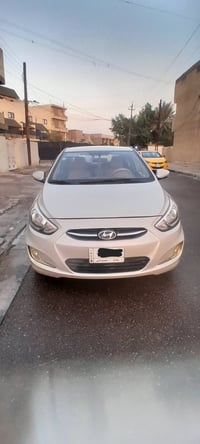 هونداي اكسنت موديل 2017 رقم بغداد ماشية 60 ألف محرك 1400 نظيفة جدا  ال...