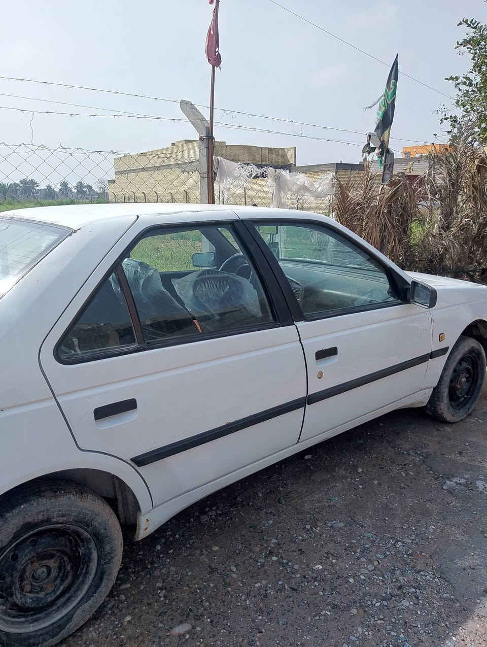 بيجو روى 2009 باسمي تحويل ثاني يوم مكينة بلادي . زوج تايرات جديد قبل شهر شديته كهربائيات كلها شغالة .فقط التبريد نقص غاز . السيارة مال بيت مامتعوبة
السعر 32 
مكاني بغداد/المعامل


**إذا كنت صاحب هذا الإعلان وتريد حذفه لأي سبب، رجاءا أرسل رسالة إلى الدعم الفني**