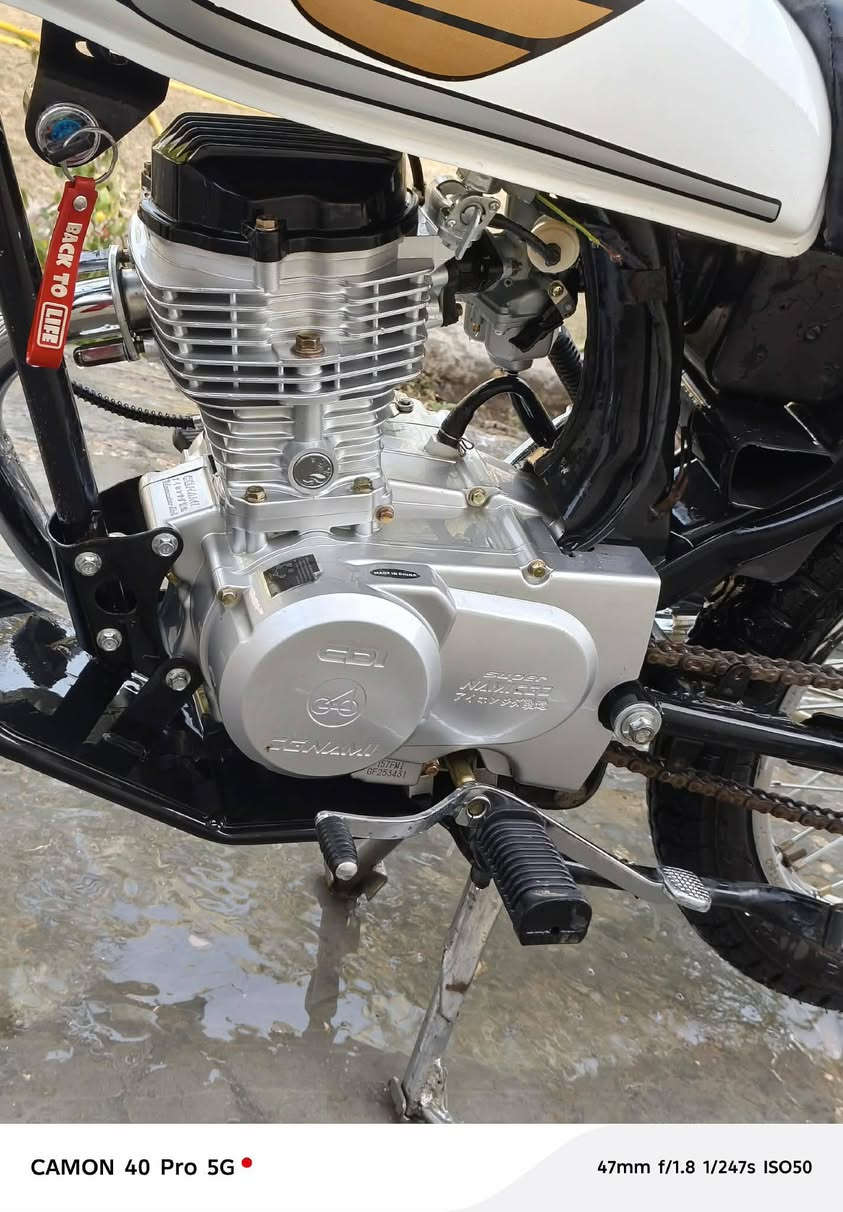 دراجه تعمير ماصارها هواي من معمره كله جديد واصلي شوفت عينك دراجه كلك مكفوله من سرقه سعرها 675 شراي اتصل لو واتساب وبيك خير وتدلل***********
