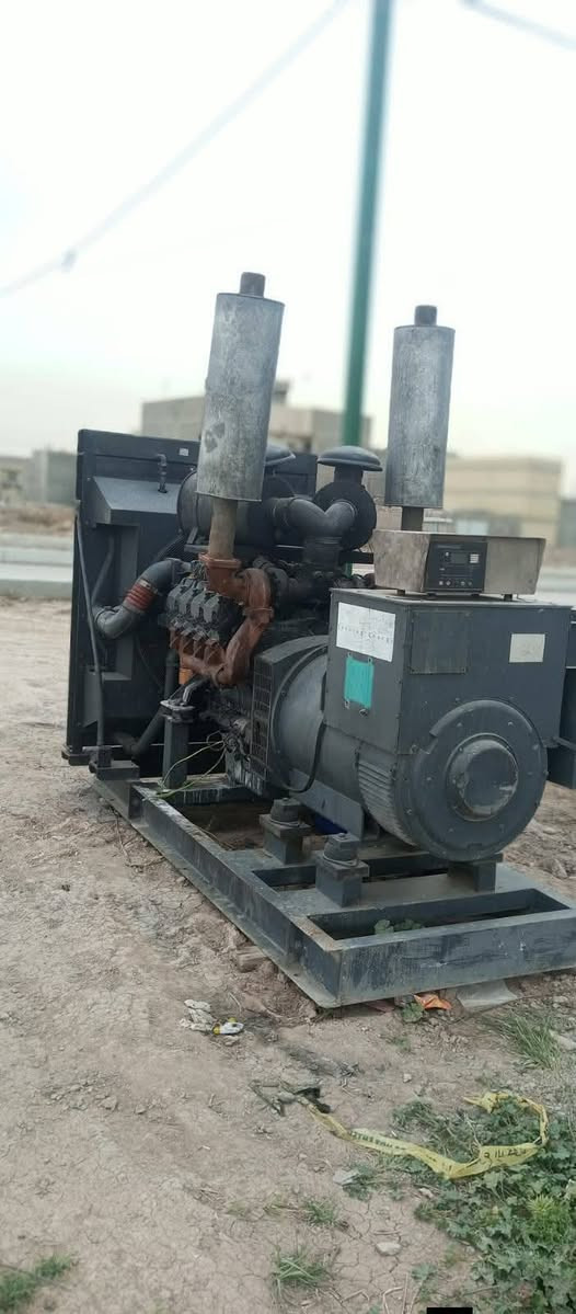 للبيع دويز استندر لا صرف ولا بخار مولد نظيف 100/100/ 500 كيفي مكان بغداد تواصل) ***********
