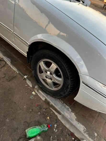 برنس فراشه موديل 1996 كير اوتماتيك تخم تاير جدد صار 20 يوم من بدلتهن سياره نضيفه مكاني بغداد السعر 40 التواصل ***********
