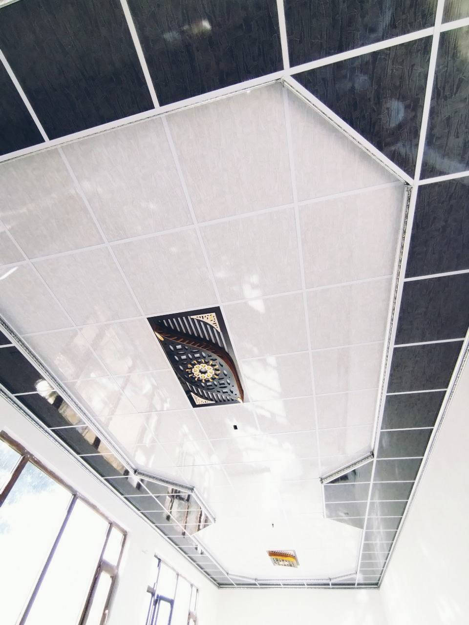 هذا جزء من شغلي
سقوف ثانوي وديكورات 
وتغليف جدران 
وبديل خشب ورخام 💯
ان شاء الله ينال اعجابكم👍👍
سعر المتر سقوف العدل 1750
سعر المتر سقوف الطابقين 3000
شغلي تزريف 60* 60 ليزر هندسي
السرعة في العمل 🕚وظمان وجودةالعمل درجة أولى
شغلي داخل الموصل لتوصل
 الرقم الهاتف ***********📲
         ***********📲
    *********** 📲
حاليا متفرغ
        بسعر مناسب جدا 💵
