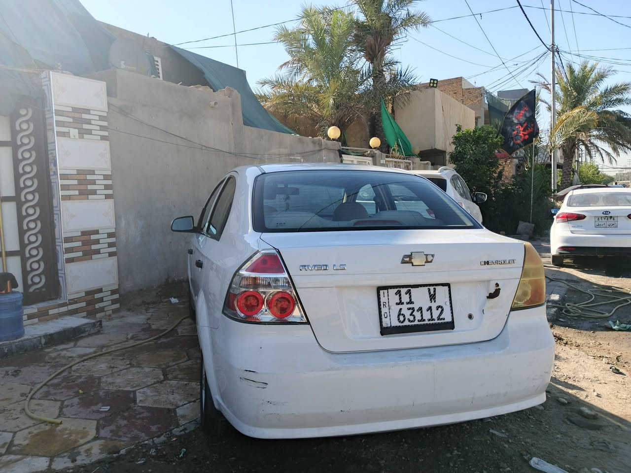السلام عليكم أفيو ٢٠١٠ محرك مفتوح ١٥٠٠كير ومحرك وحداديه مكفولات بيه قطعه وحده بدون دواخل السياره نظيفه تبريد تدفئه شغال بسمي  بيع فقط السعر ٨٠ وبيه مجال قليل رقم الموبايل *********** النجف ناحيه العباسيه
