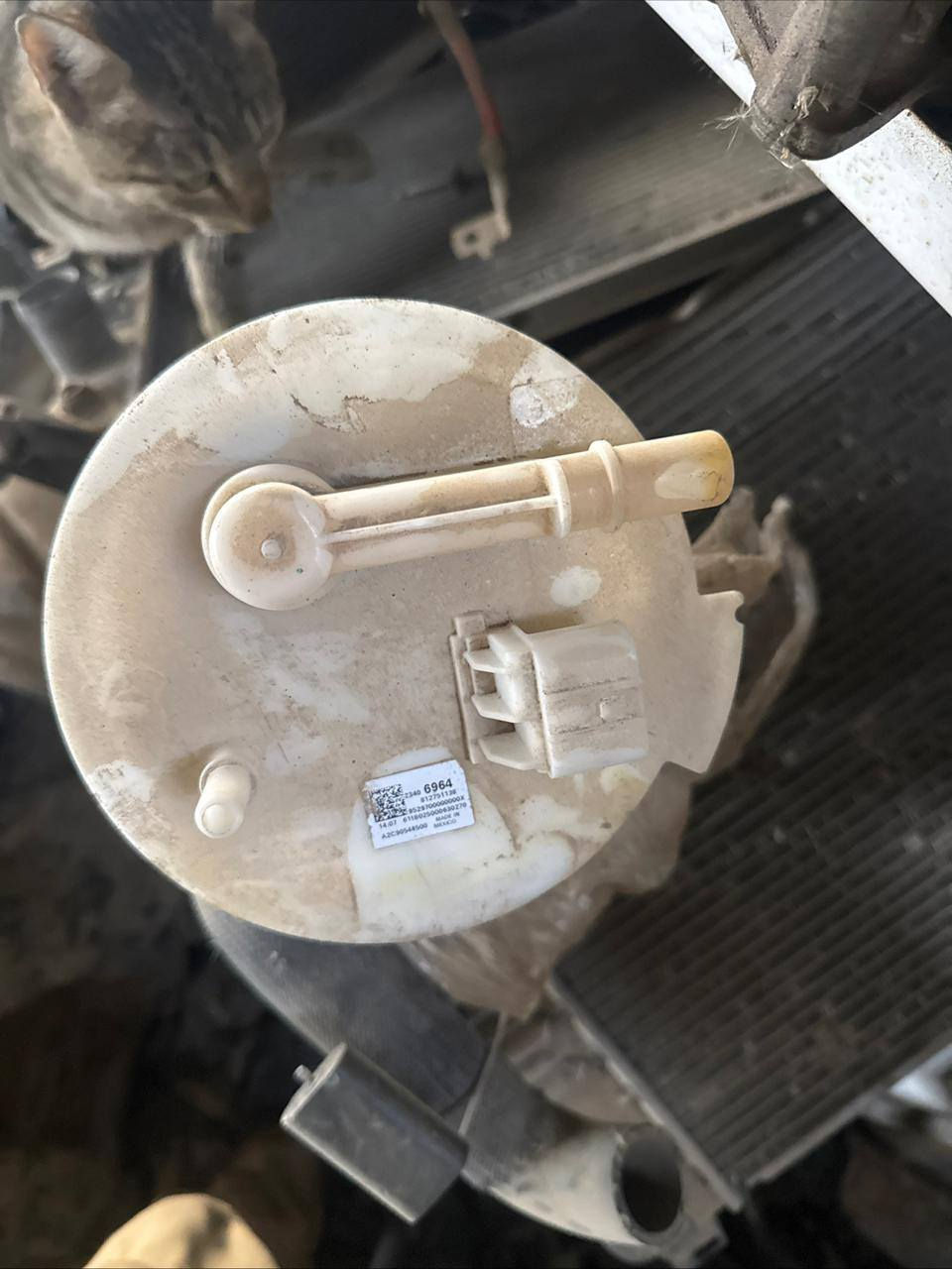 يتوفر قواعد بانزين ماليبو حديث وقديم 
***********
جمله مفرد
