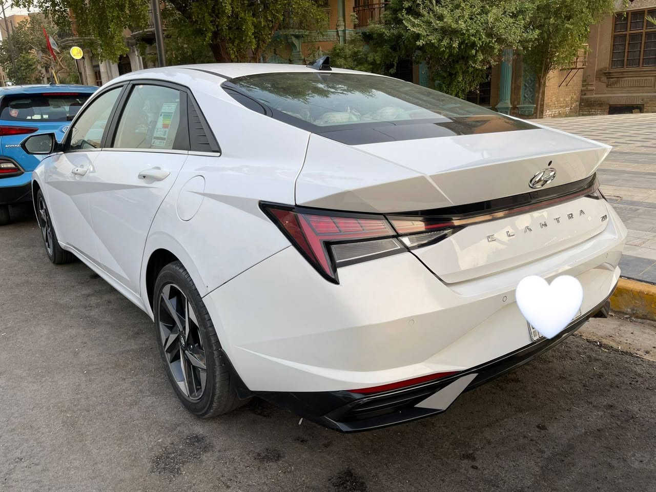 النترا خليجي كوري اصلي  2023
رقم بغداد 
محرك 2000 دوش
شاشه كامره
حساسات خلفي امامي
بصمه تشغيل وأبواب
جنطه ذكيه تفتح عند الاقتراب
فتحه سقف
تحكمات ستيرن جهتين
Led نهاري
مانع تزحلق 
سياره نضيفه احلا من الصور
بيها صبغ شبر بالبنيد
وصبغ بالهلال الجاملغ الخلفي
ماشيه 38 الف كيلو متر
للاستفسار الاتصال على صاحب السياره
***********
السعر 170 وبي مجال
