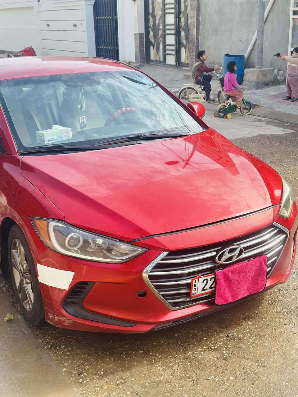 السلام عليكم  النتره. موديل ٢٠١٧  وارد. أمريكي
سياره نضيفه. وحلوه.  وجاهزه. ماذب عليه الف 
حادث جاملغ وبنيد. بدون. دواخل. 
موصفات. تحكم استيرن. 
شاشه جبيره. 
كامره 
مكاني. كربلاء طويريج.  
سعر ١٣٥ وبيه مجال بسيط 
سياره احله. من صور. 
رقم. أربيل دولي.  سنويه ل ٢٠٢٩ 
بسمي. ***********
