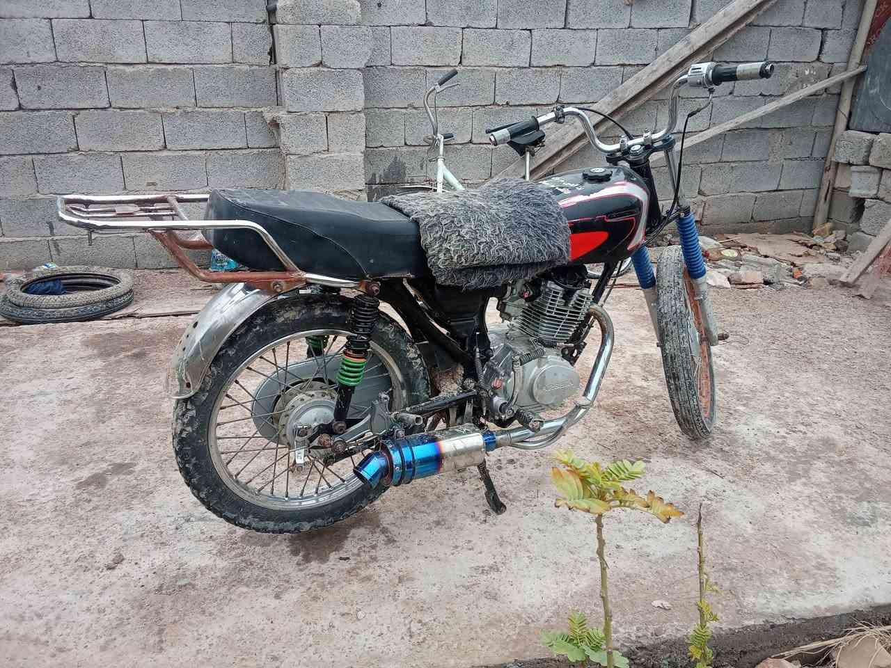 سلام عليكم دراجه ارشا للبيع مديل 2018 إدراجه مكينه مجفت جديد لا تنقيص ولا تبخير 
بيها صوت درام شفت  مكينه شلعه و معدل سعر 225 و بيها مجال لجاملغ امامي موجود  مكاني بعقوبة 
ملاحظه لصالنصه مو ويا إدراجه اشدلك مالتها لقديمه


**إذا كنت صاحب هذا الإعلان وتريد حذفه لأي سبب، رجاءا أرسل رسالة إلى الدعم الفني**